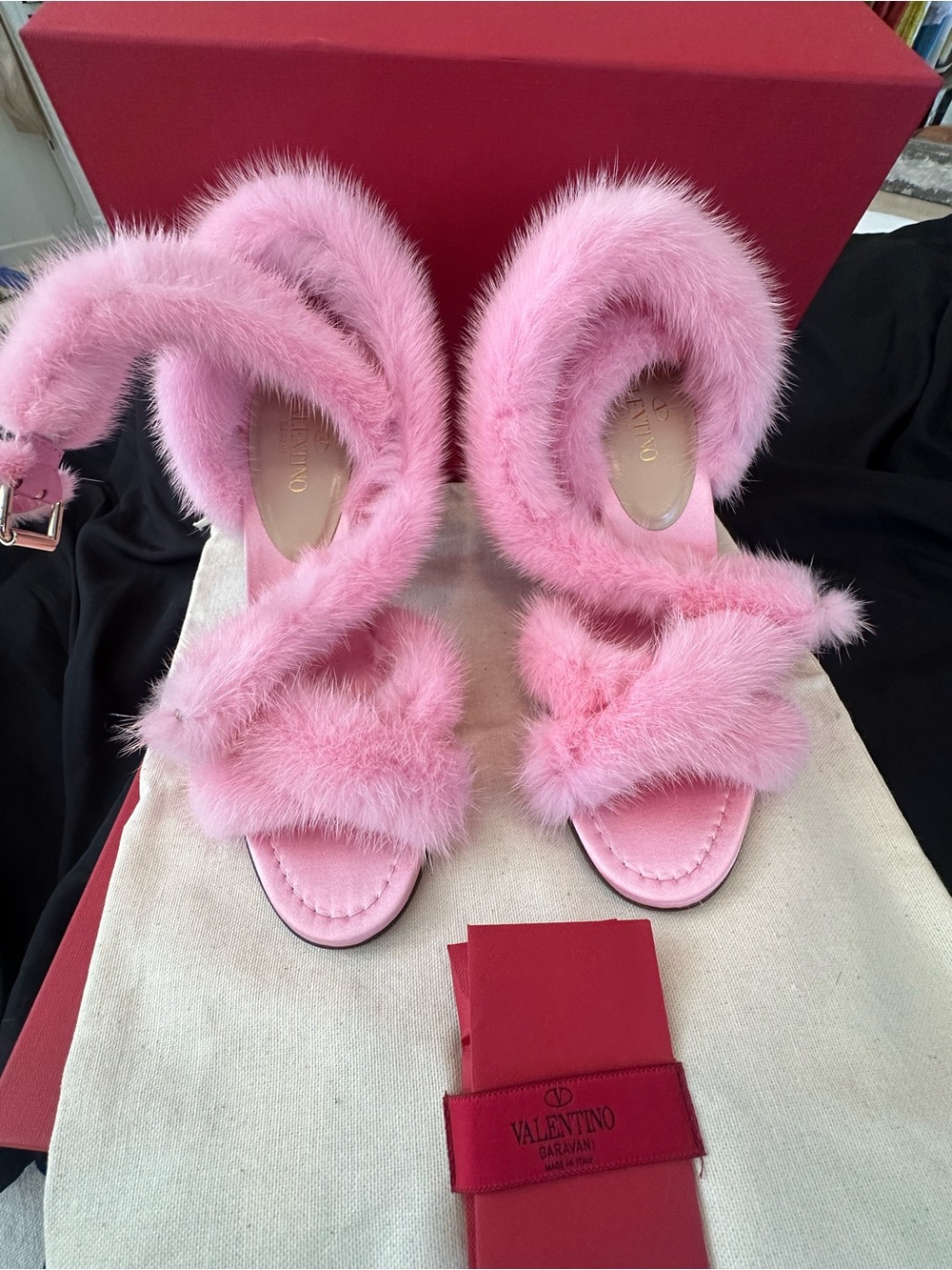 Valentino Pink Flamingo/Rosa Genuine MINK Fur High-Heel gold buckle Sandals NIB